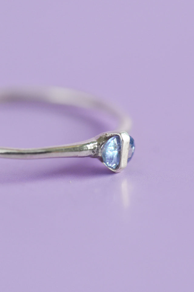 Capsule Cornflower Blue Sapphire Silver Ring