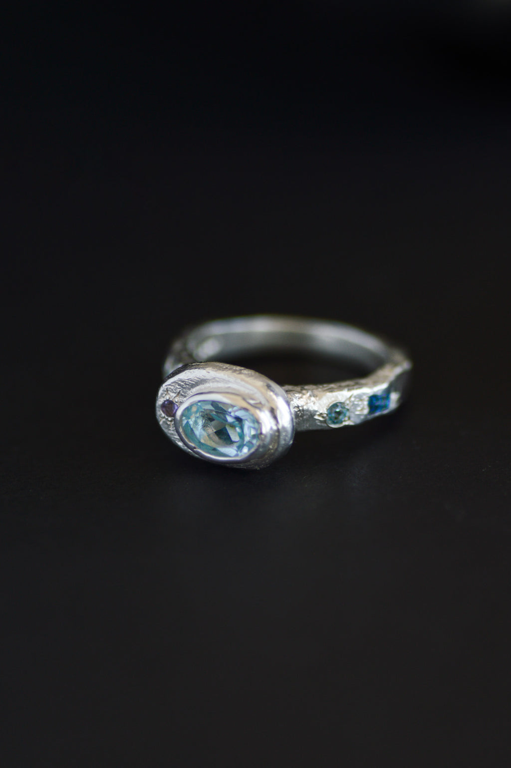 Poet Silver Ring -   Blue Topaz 1215-3