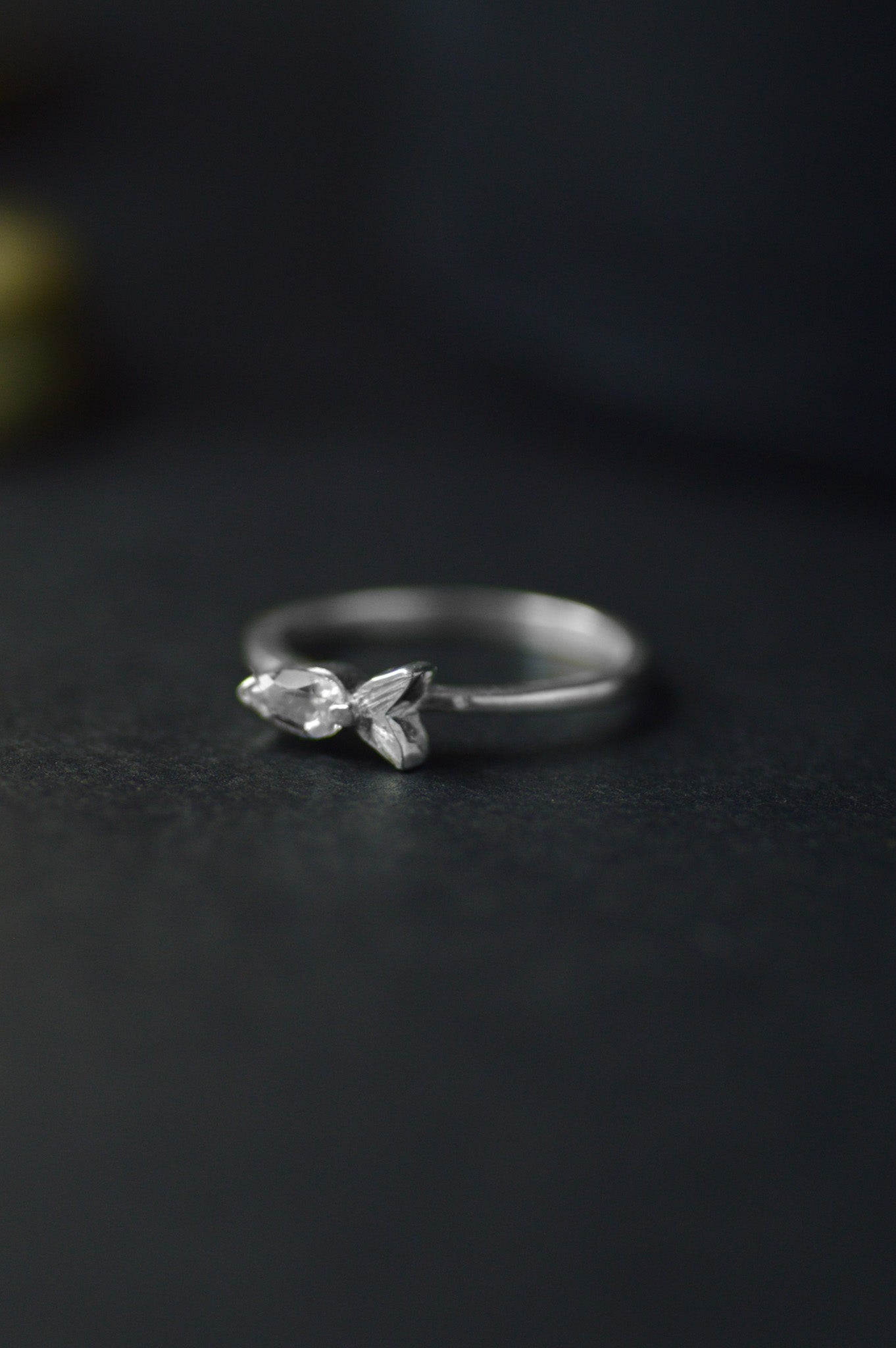 Malu Petite Silver Ring - White Sapphire