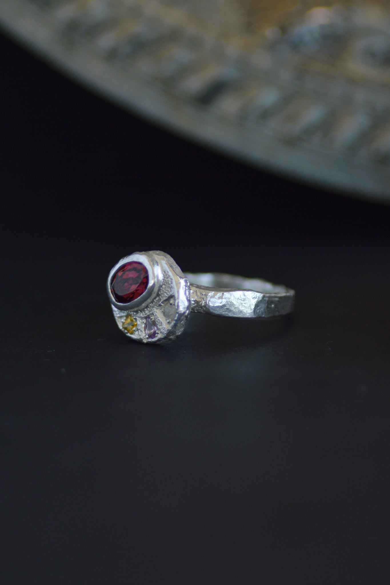 Sculpture Silver Ring - Garnet & Sapphire 1218-1